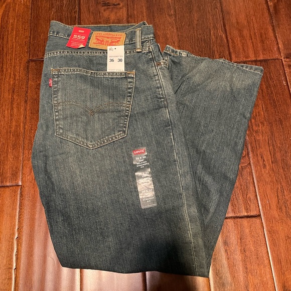 Levi Strauss 559 Relaxed Straight Fit 36 x 30 Men’s Jeans - Picture 3 of 6